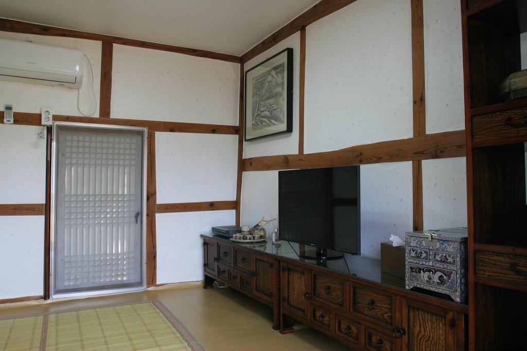 Jinrae Lee'S Traditional House Boseong Buitenkant foto