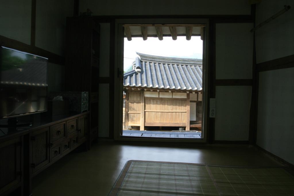 Jinrae Lee'S Traditional House Boseong Buitenkant foto