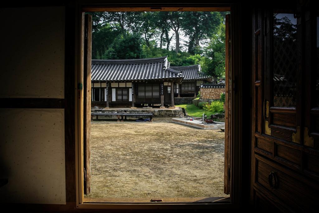 Jinrae Lee'S Traditional House Boseong Buitenkant foto