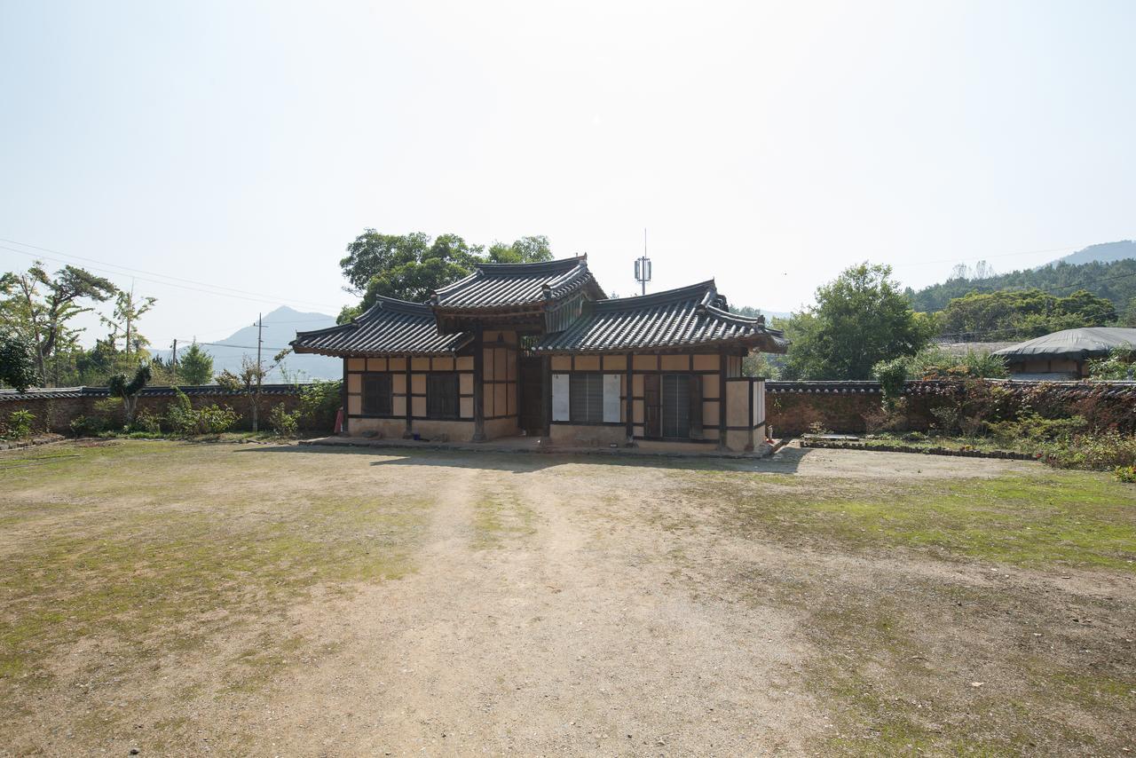 Jinrae Lee'S Traditional House Boseong Buitenkant foto